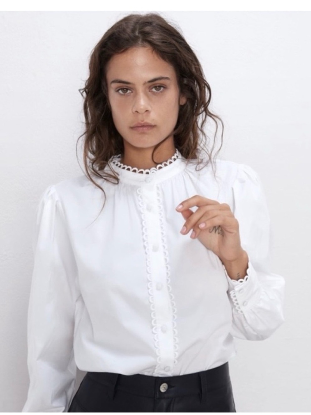 Zara | White Button Down Shirt | Size S